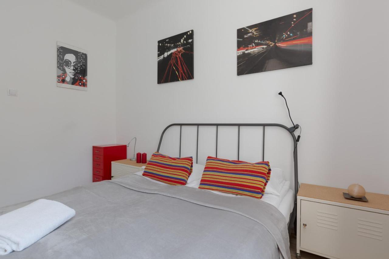 Apartment Bialobrzeska Warsaw By Noclegi Renters Dış mekan fotoğraf
